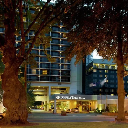 Doubletree By Hilton Portland-3